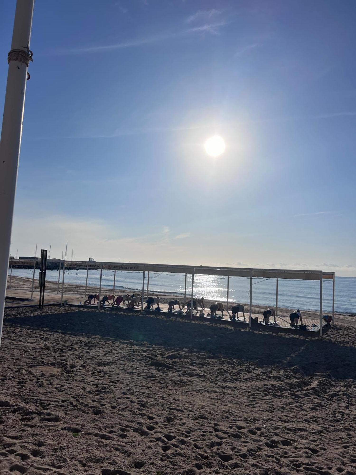 En El Paseo Maritimo, A Escasos Metros Del Mar *